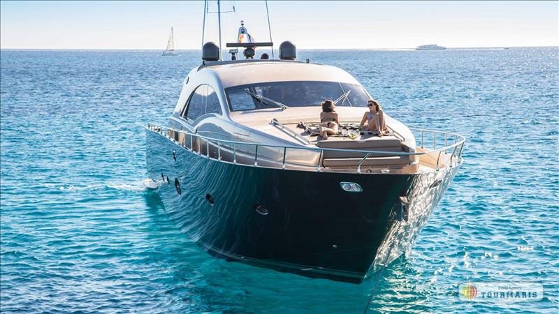 Rent Yacht in Marmaris