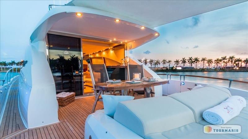 Rent Yacht in Marmaris